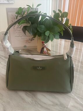 NWT kate spade Carter Olive Green Nylon Shoulder Bag with Zip Top